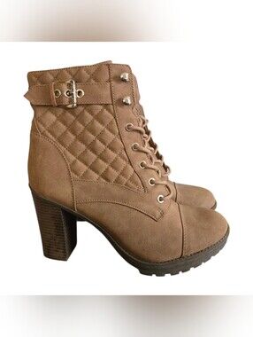 G by Guess Combat Heel Boots Womens Size 9.5M Tan Lace Up Zip Up GGGIFT-C